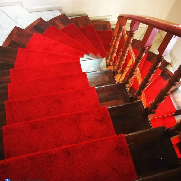 kırmızı Merdiven basamak halı kaplama uygulaması akser zemin halıfleks (15)