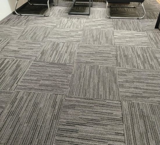 ZE Bilgi Teknolojileri Flat Ofis Karo Halı Kaplama Projesi (2)