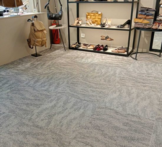 Bostancı Ayakkabı Mağazası 65 M2 Karo Halı Uygulaması (2)