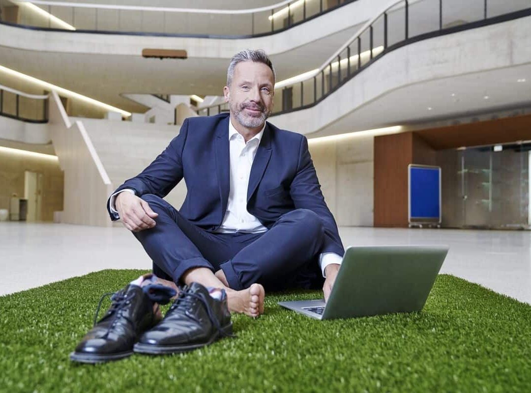 Ofis çim halısı